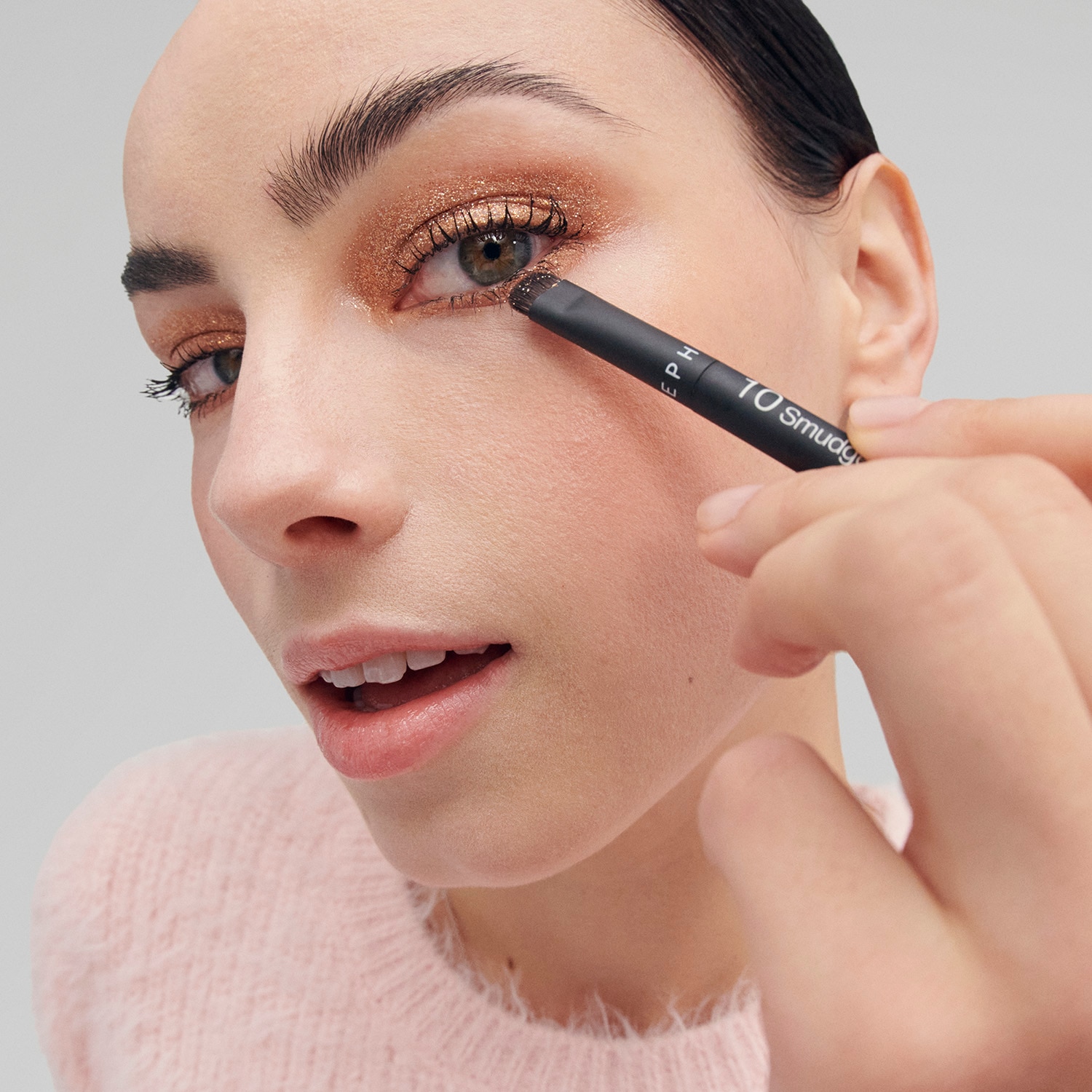 THE SMUDGER BRUSH-24 10 (PINCEL PARA DIFUMINAR)
